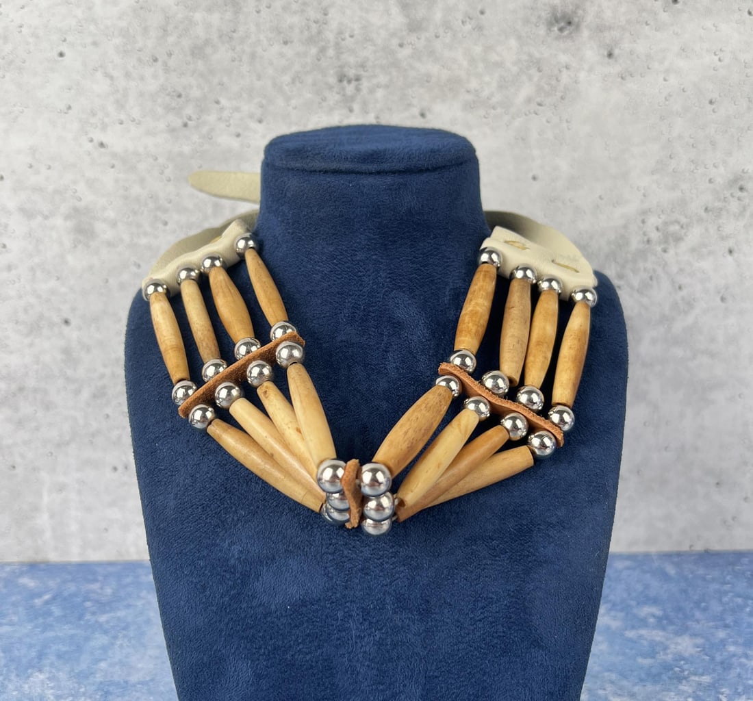 Native American Indian Bone Choker: Bone Hairpipe. 22 1/4" long.