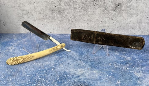 Geneva Army Navy Celluloid Straight Razor