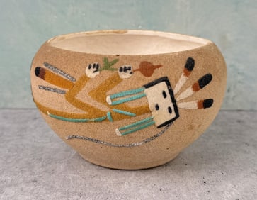 S. Daily Navajo Sand Painted Indian Pot