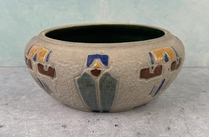 Roseville Mostique Pottery Bowl