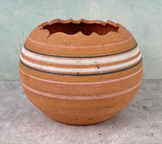 Sioux Native American Indian Pottery Bowl