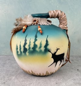 Sioux Native American Indian Pot