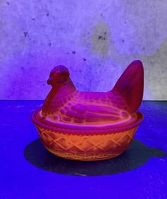 Westmoreland Cadmium Glass Chicken Hen on Nest