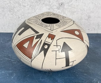 Celia Lopez Mata Ortiz Pot Vase