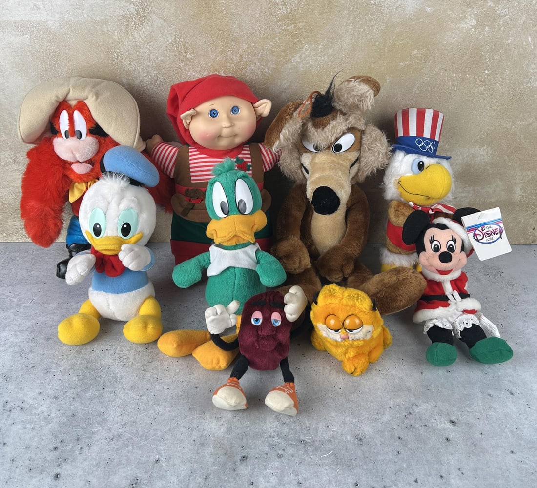 Collection Of Vintage Plush Toys: Nice grouping