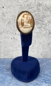 Victorian Shell Cameo Brooch