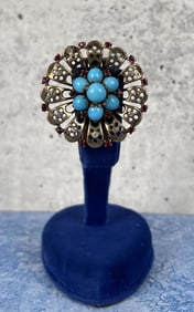 Trifari Rhinestone Costume Jewelry Fur Clip