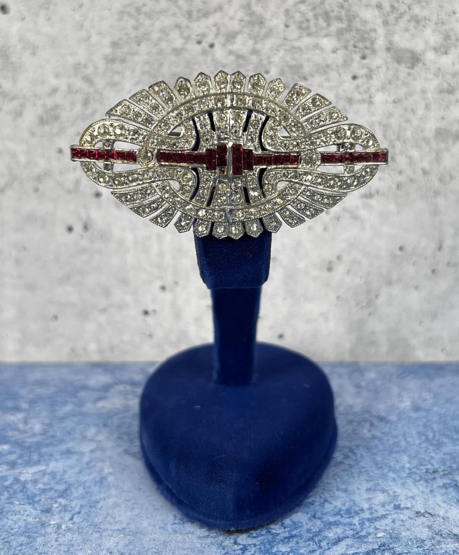 Art Deco Costume Jewelry Rhinestone Brooch (1 of 3)