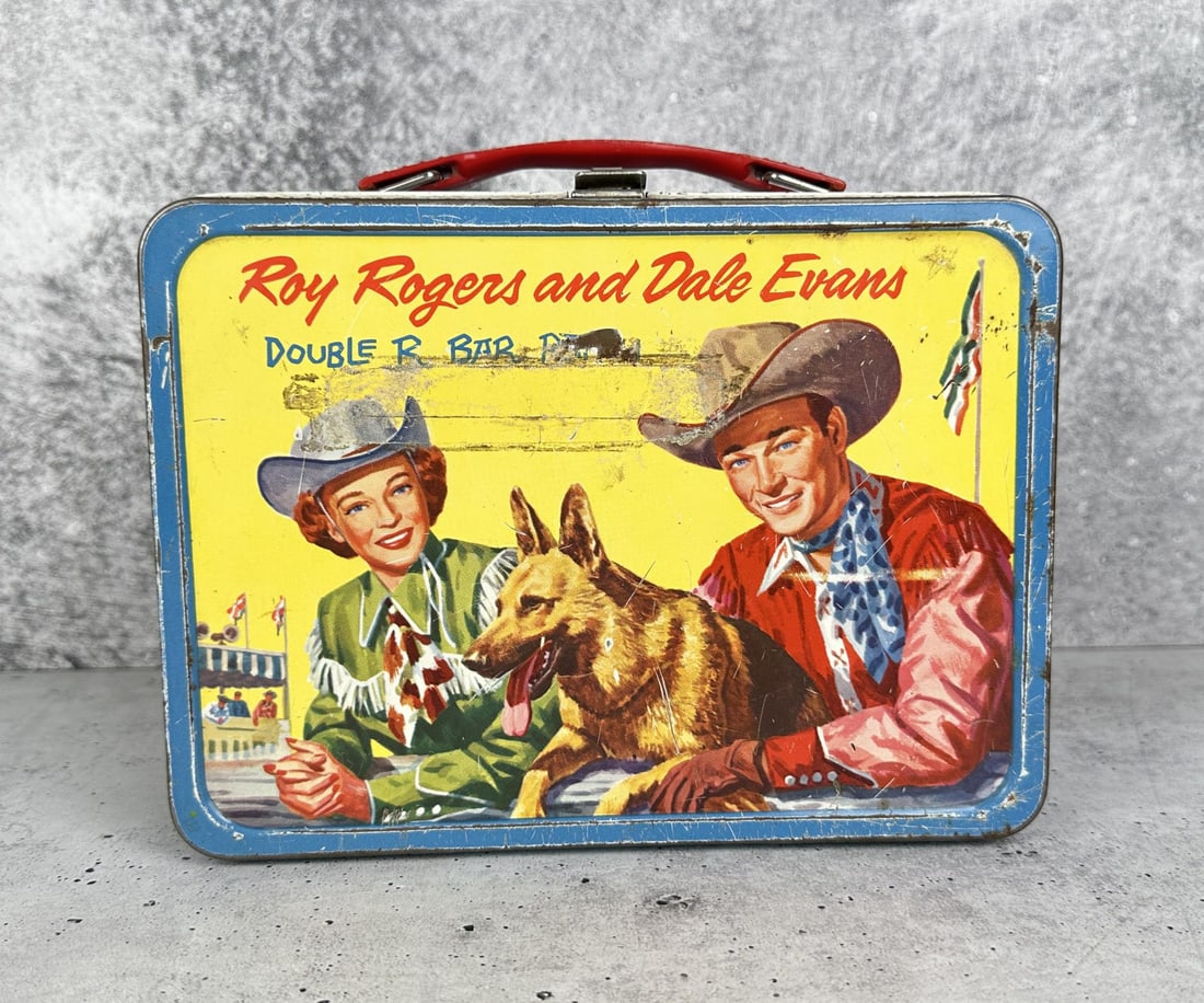 Thermos Roy Rogers & Dale Evans Lunch Box: 8 3/4" long by 7 3/4" wide by 3 3/4" high.