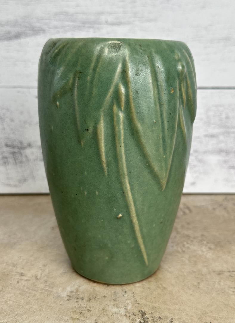 Nelson McCoy Leaves & Berries Matte Finish Vase: 6" tall by 4" in diameter.