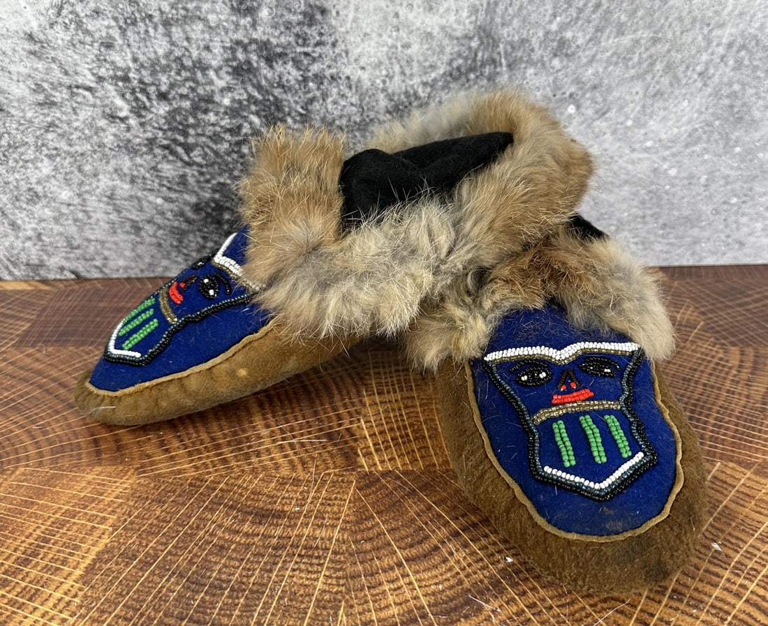 Tlingit Native American Indian Beaded Moccasins (1 of 5)