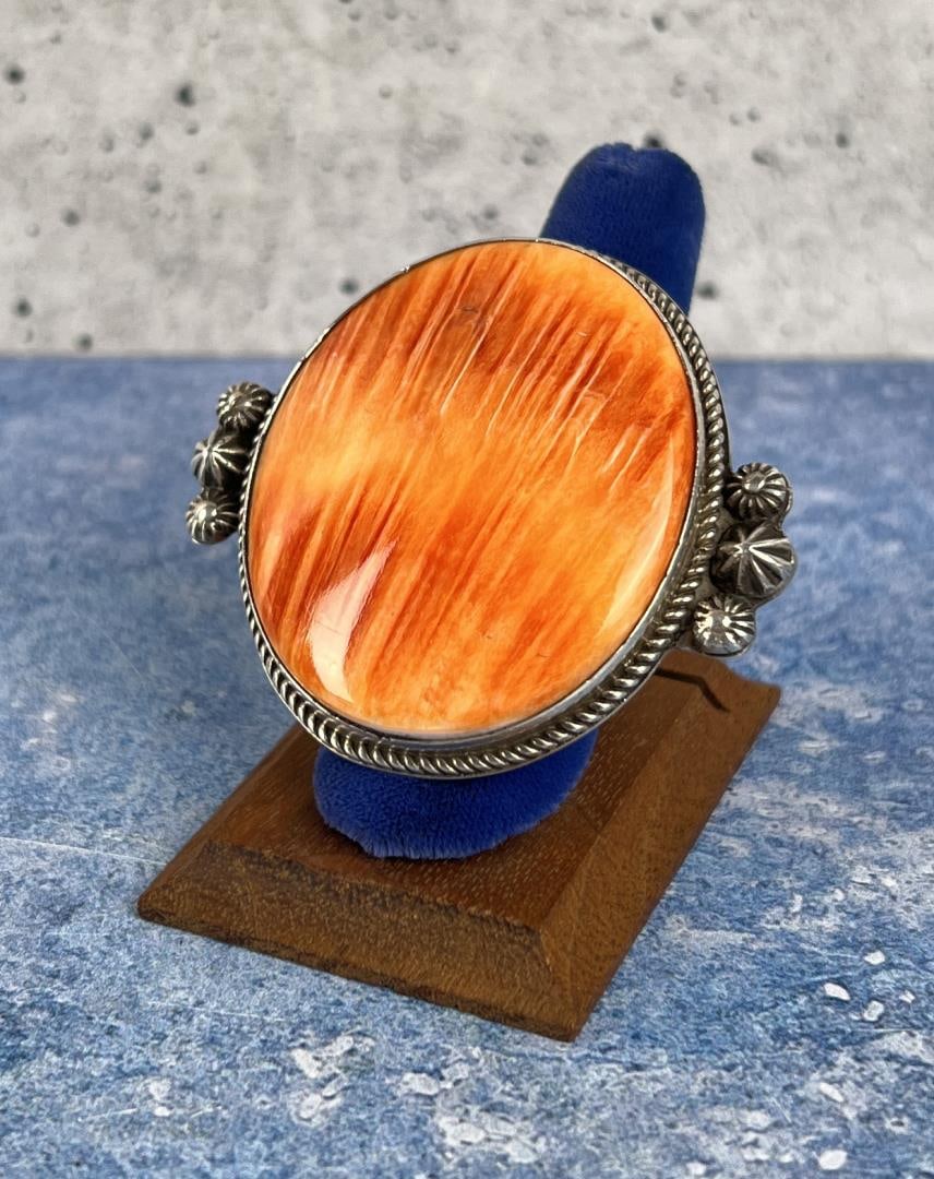 Navajo Sterling Silver Spiny Oyster Ring (1 of 5)