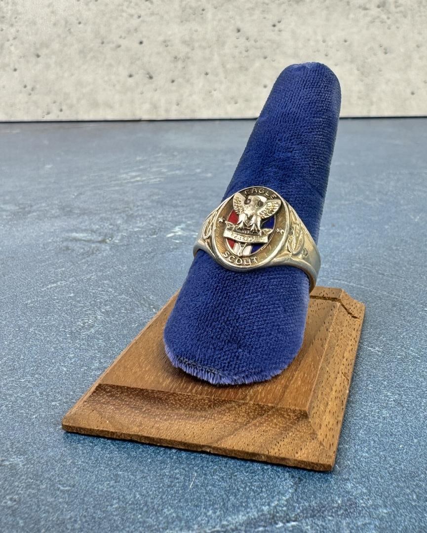 14k White Gold Boy Scout Eagle Scout Ring: Size 9. 8.3 grams. Exceptionally difficult to find in gold. This lot requires payment via non credit card. Belonged to Ken Hurt of Saint Ignatius Montana