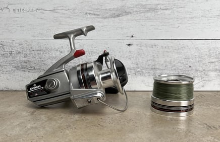 Daiwa 7000C Spinning Fishing Reel