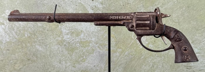 National Chieftain Cast Iron Cap Pistol Gun