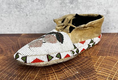 Plateau Native American Indian Beaded Moccasin