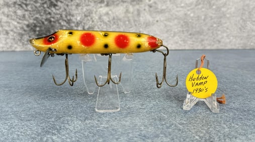 1930s Heddon Vamp Wood Fishing Lure