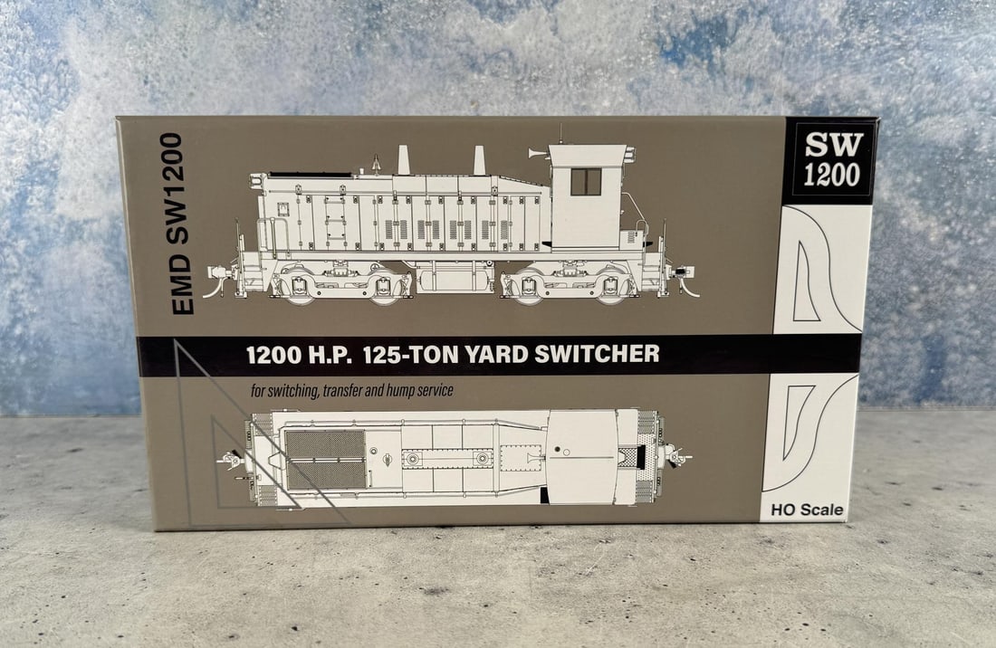Rapido Trains 27034 HO Scale Locomotive: Milwaukee Road #634. New in box. George (Jay) Lentzner Collection.