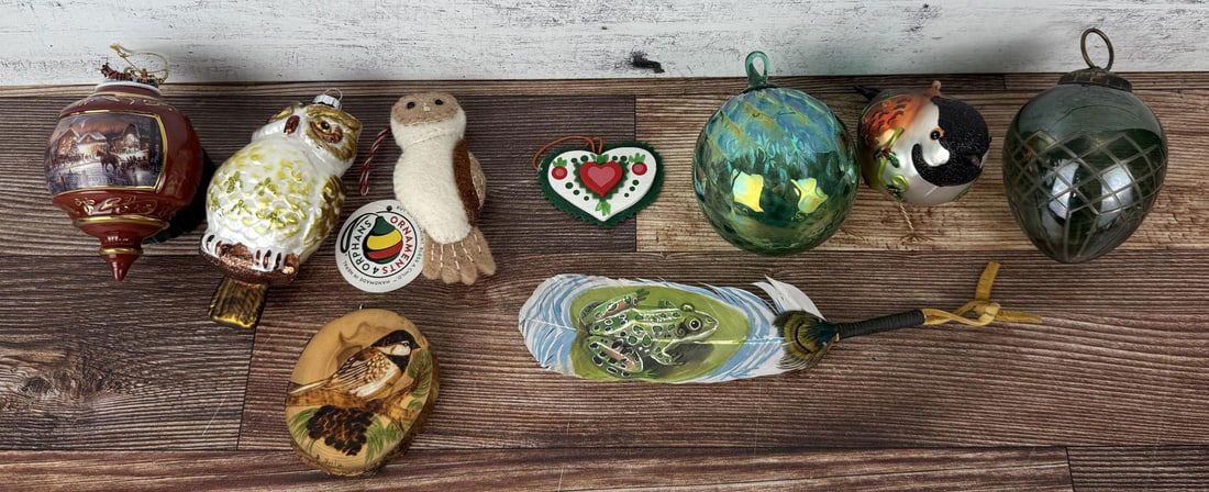 Collection of Christmas Ornaments: Nice grouping.