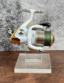 Shimano Stradic 2500FH Spinning Fishing Reel