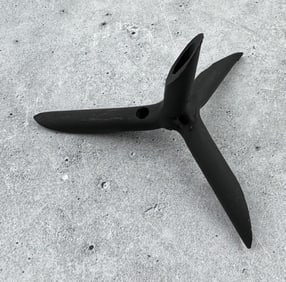 WW2 OSS CIA Hollow Arm Caltrop Tire Spike