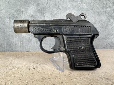 Record Weinberg Flare Signal Pistol