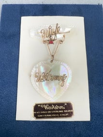 WW2 US Army Sweetheart Mother of Pearl Brooch