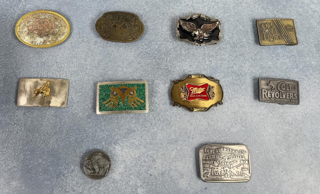 Vintage Cowboy Belt Buckles: Nice grouping.