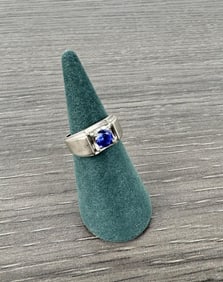 10k White Gold Synthetic Sapphire Ring