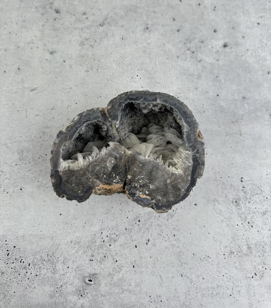 Agate Geode with Calcite Crystals (1 of 3)