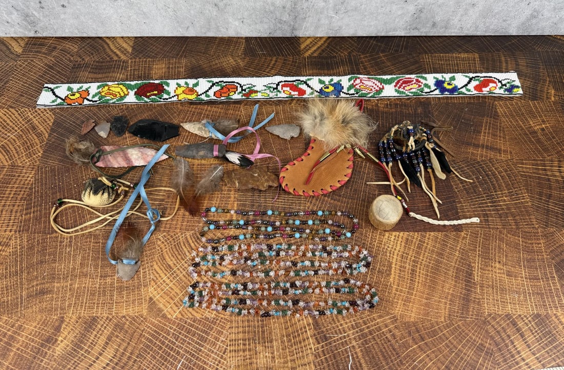Group Of Native American Indian Trading Post Items (1 of 5)