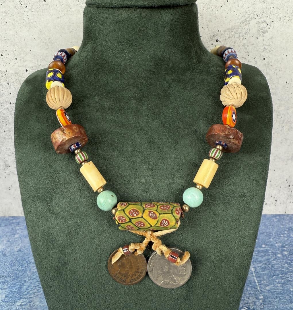 Native American Indian Trade Bead Necklace (1 of 3)