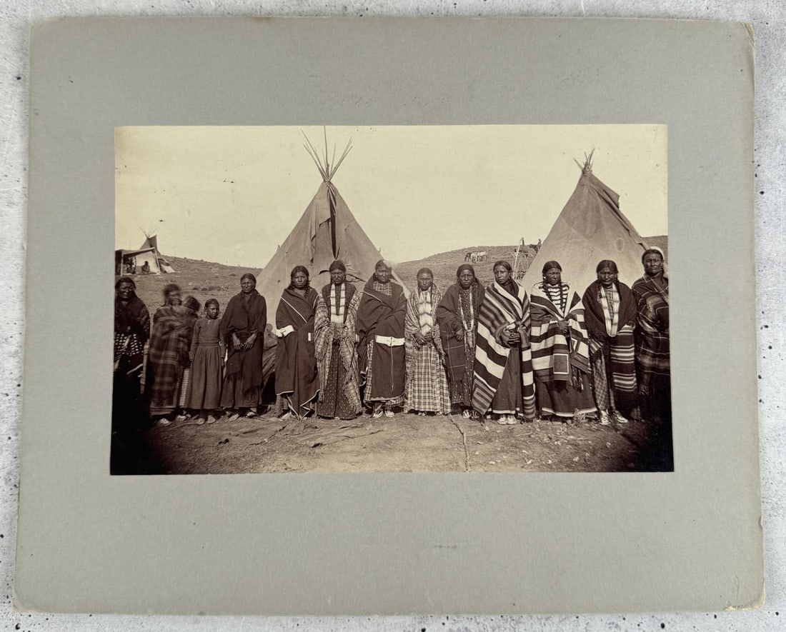 Navajo Indian Women in Chief's Blankets Photo (1 of 3)