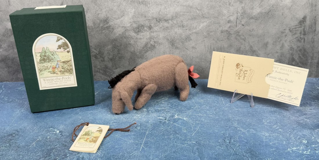 R John Wright Dolls Winnie The Pooh Pocket Eeyore (1 of 12)