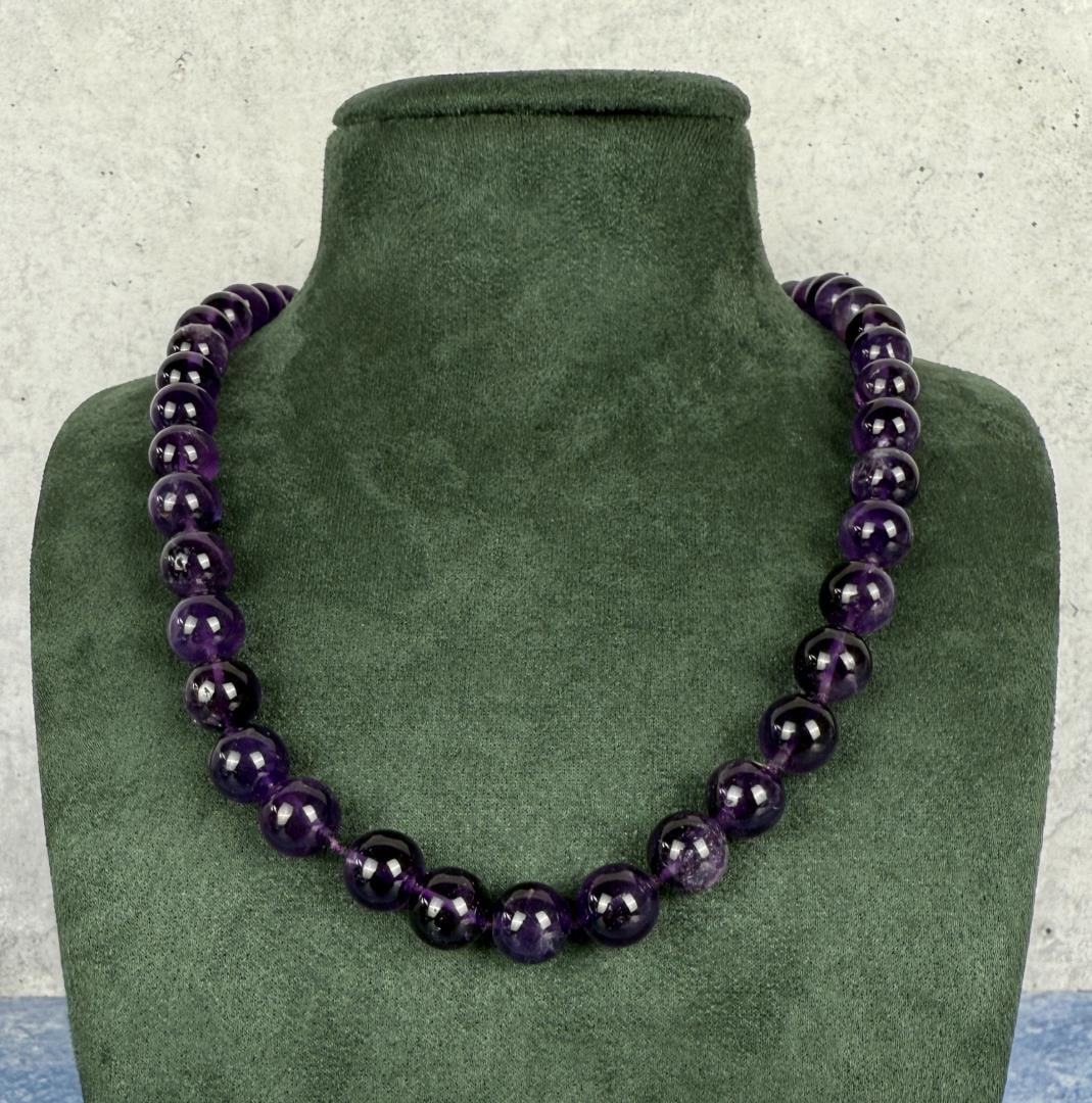 14k and Amethyst Bead Necklace: 8 5/8" long.