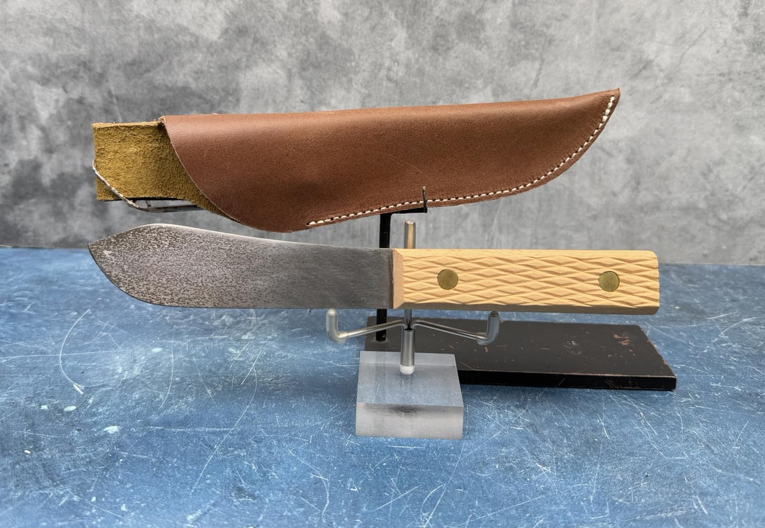 Russell Green River Knife: 8 1/2" long. Michael Westergard Collection Inv: 90