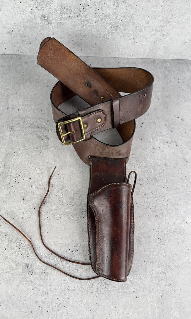 Hunter Cowboy Leather Holster Gun Belt Pistol Rig: 42 1/2" long from buckle to belt tip.