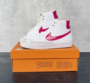 Nike DD9552-100 Blazer '77 Mid World Tour