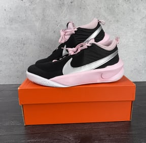 Nike CW6735-003 Team Hustle Black Pink Foam