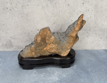 Chinese Suiseki Scholar Viewing Stone