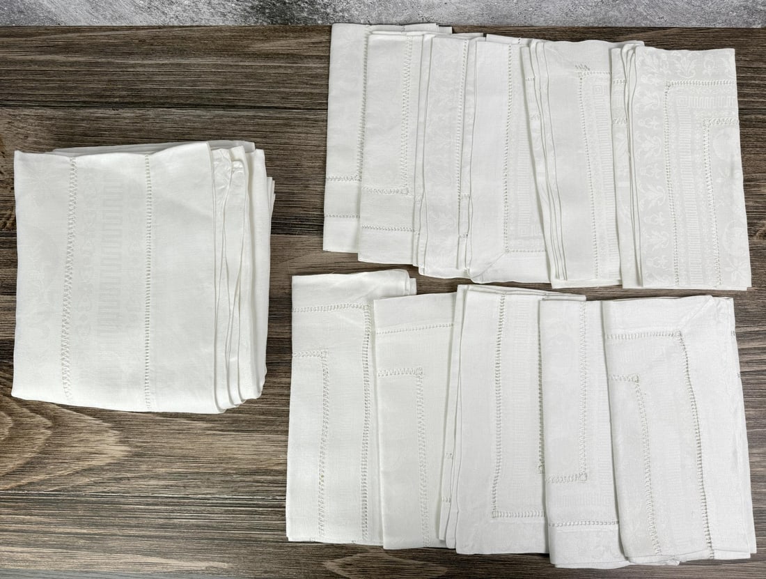 Tablecloth & Napkins Linen Set (1 of 7)