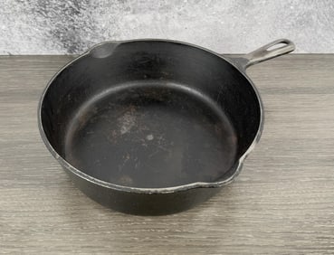 Griswold Number 8 Cast Iron Chicken Fryer 777 B
