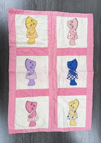 Antique Sun Bonnet Baby Quilt