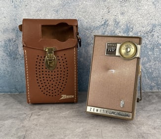 Zenith Royal 400 Transistor Radio