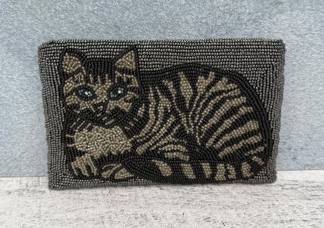 Beaded Cat Purse Zip Clutch (1 of 6)
