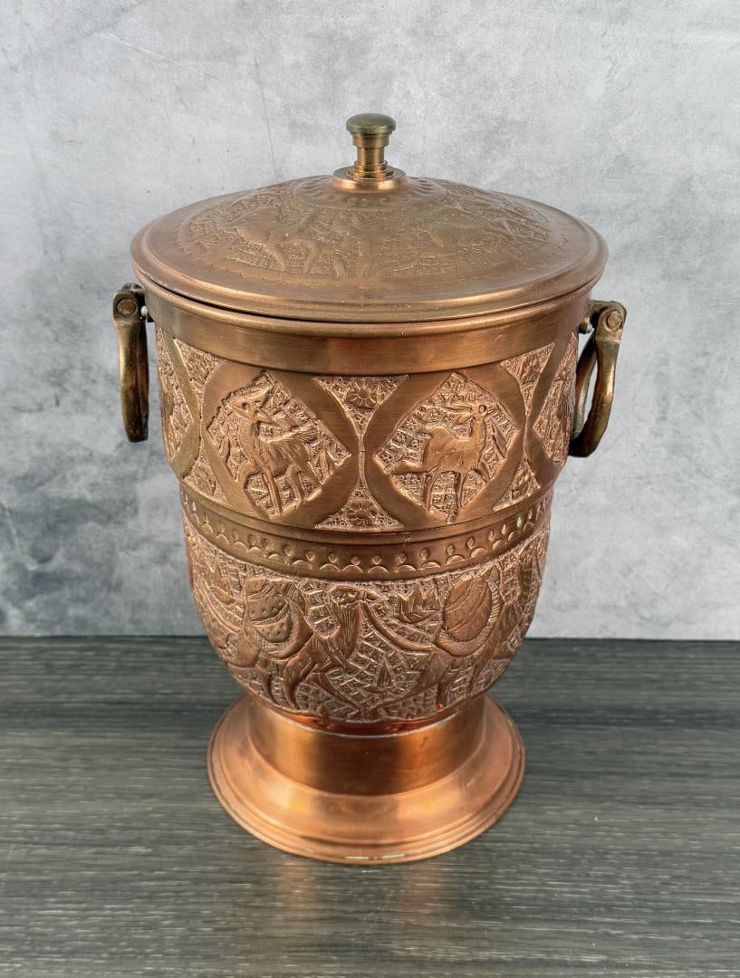 Iraqi Hammered Copper Ice Bucket (1 of 11)
