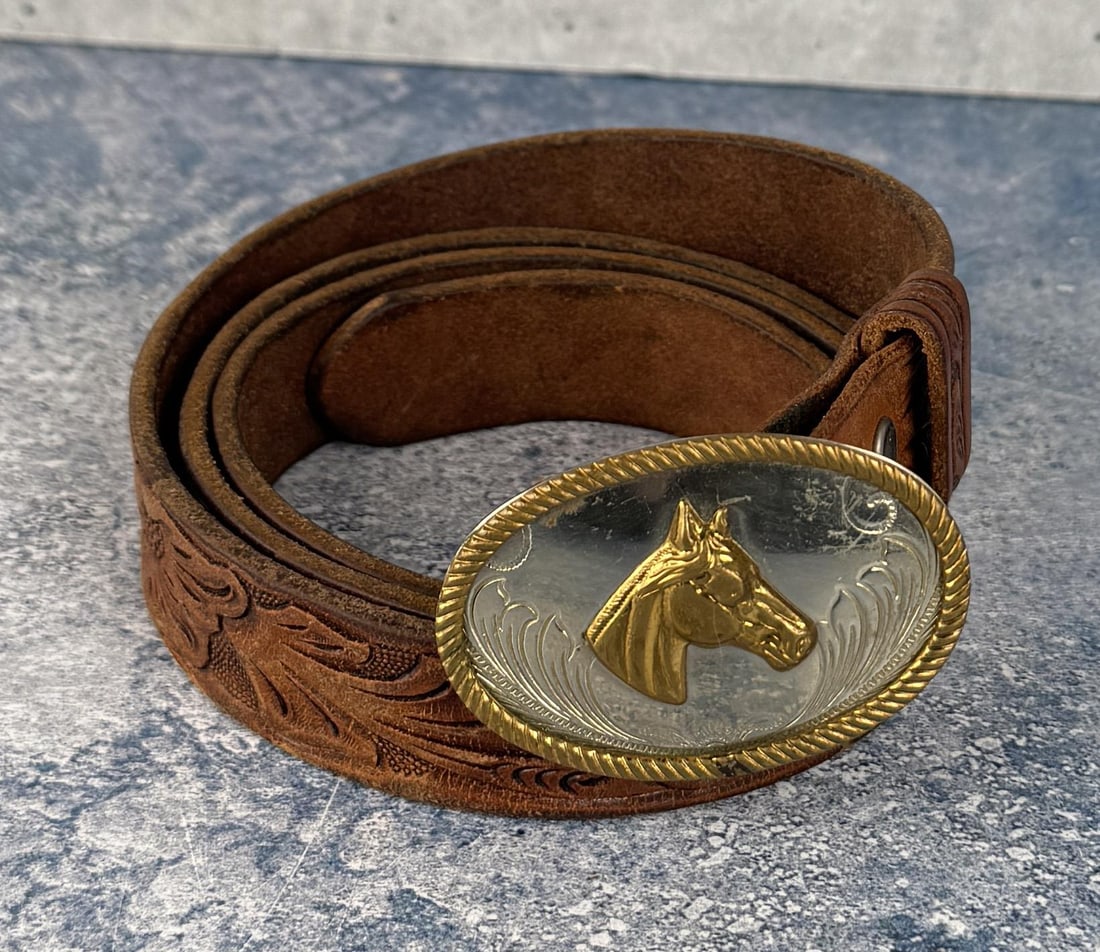 Vintage Justin Cowboy Belt and Buckle: Belt size 38.