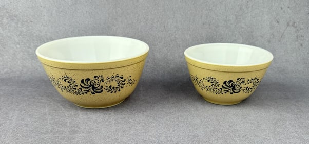 Pyrex Homestead Blue Mixing Bowls