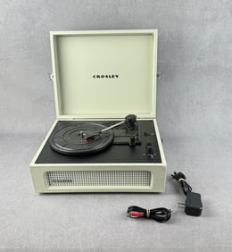 Crosley CR8017a-DU Record Player Turntable