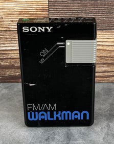 Sony FM AM Walkman SRF-21W
